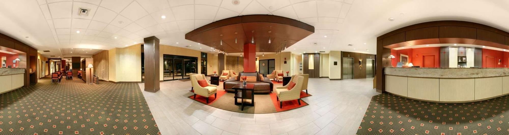 Doubletree By Hilton Bradley International Airport Hotel Windsor Locks Esterno foto