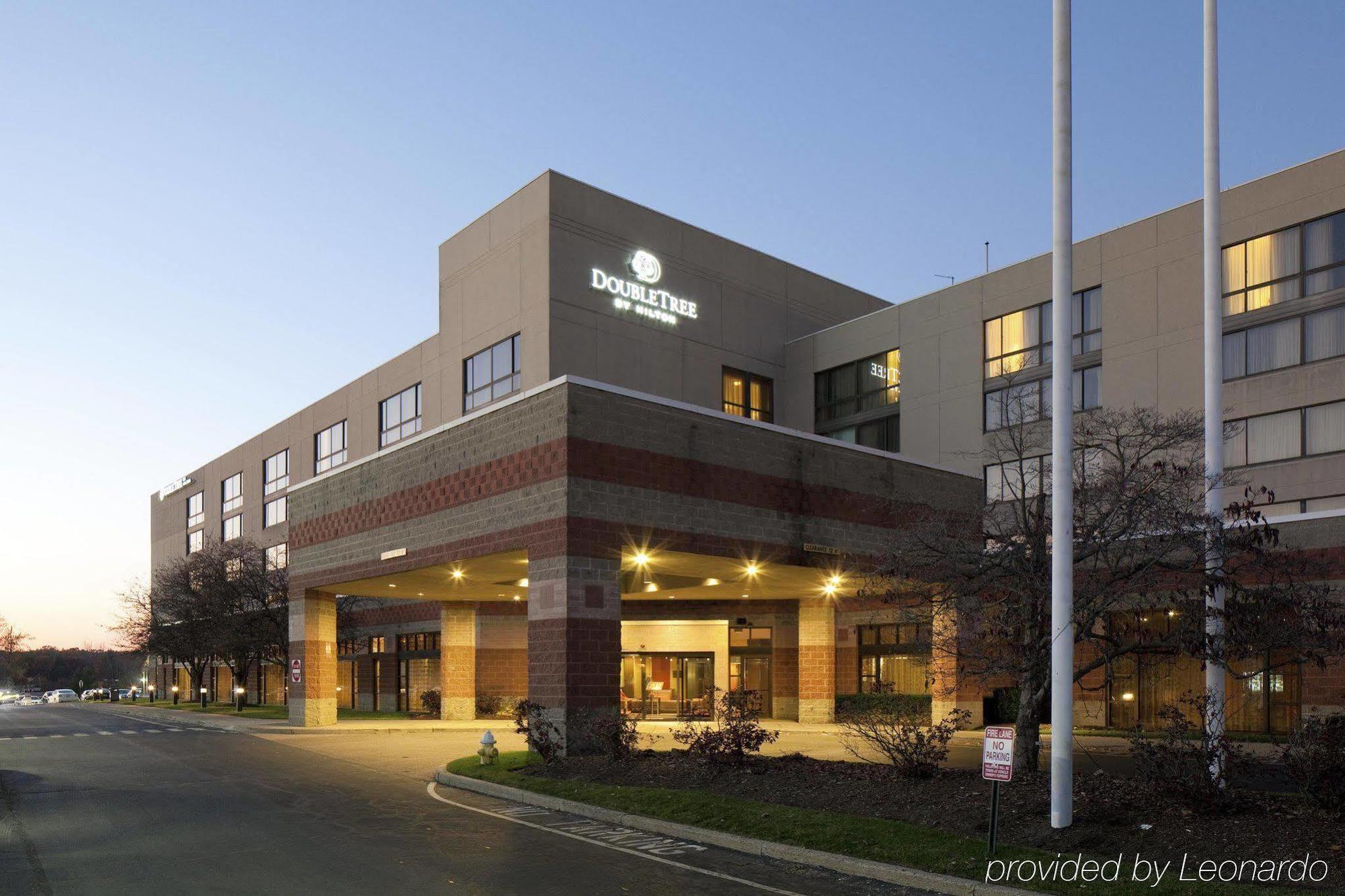 Doubletree By Hilton Bradley International Airport Hotel Windsor Locks Esterno foto